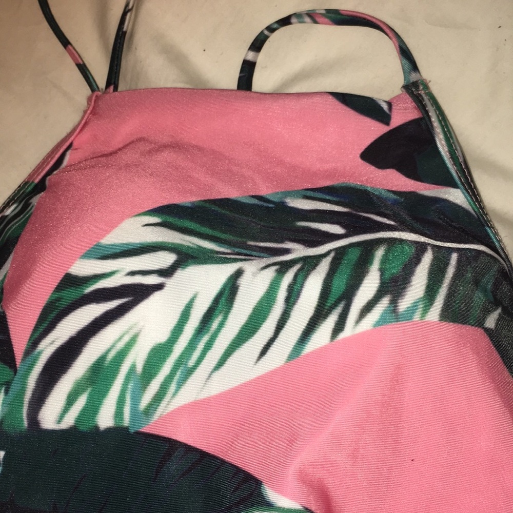 Bathing suit - Picture 3 of 5